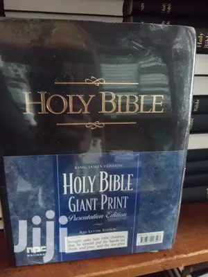Holy Bible (Giant Print)