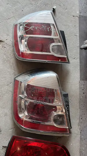 Nissan Sentra Taillight 2007,2008,2009,2010,2011,2012,2013