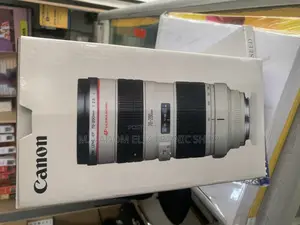 Brand New Zoom Lens 70-200mm Mark Il