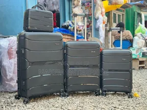 Antitheft Unbreakable Lightweight Travelling Luggage 4in1