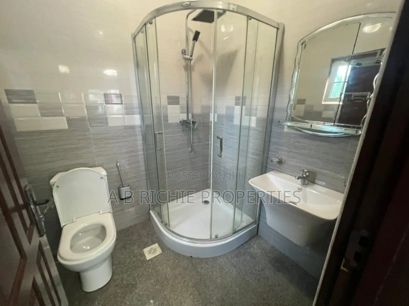 Furnished 4bdrm Apartment for sale