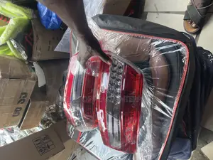 Toyota Camry 2010 2011 Taillight Pair