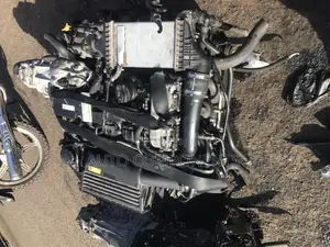 Mercedes Benz 274 (C300) Engine (Complete)