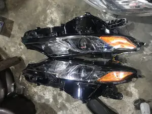 Toyota Camry 2018/2020 Headlight Available
