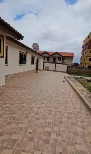 Genuine 2 Plots With 3 Bedroom House for Sale.