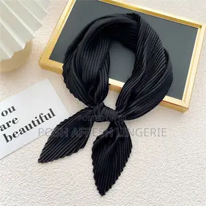 Pleated Scarf/ Muffler