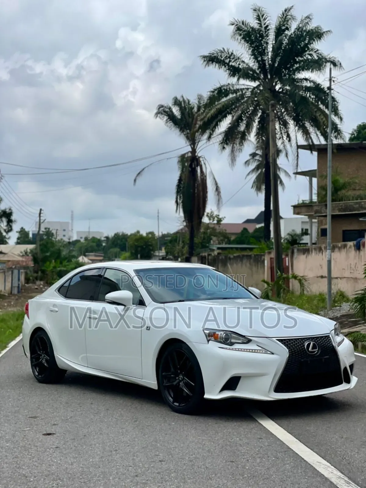 Lexus IS 300 AWD 2016 White