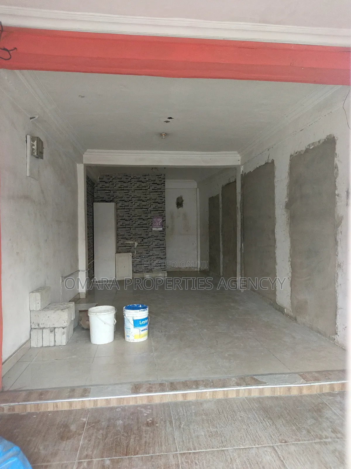 Spacious Shop for Rent