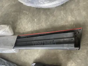 Highlander 21-24 Door Moulding