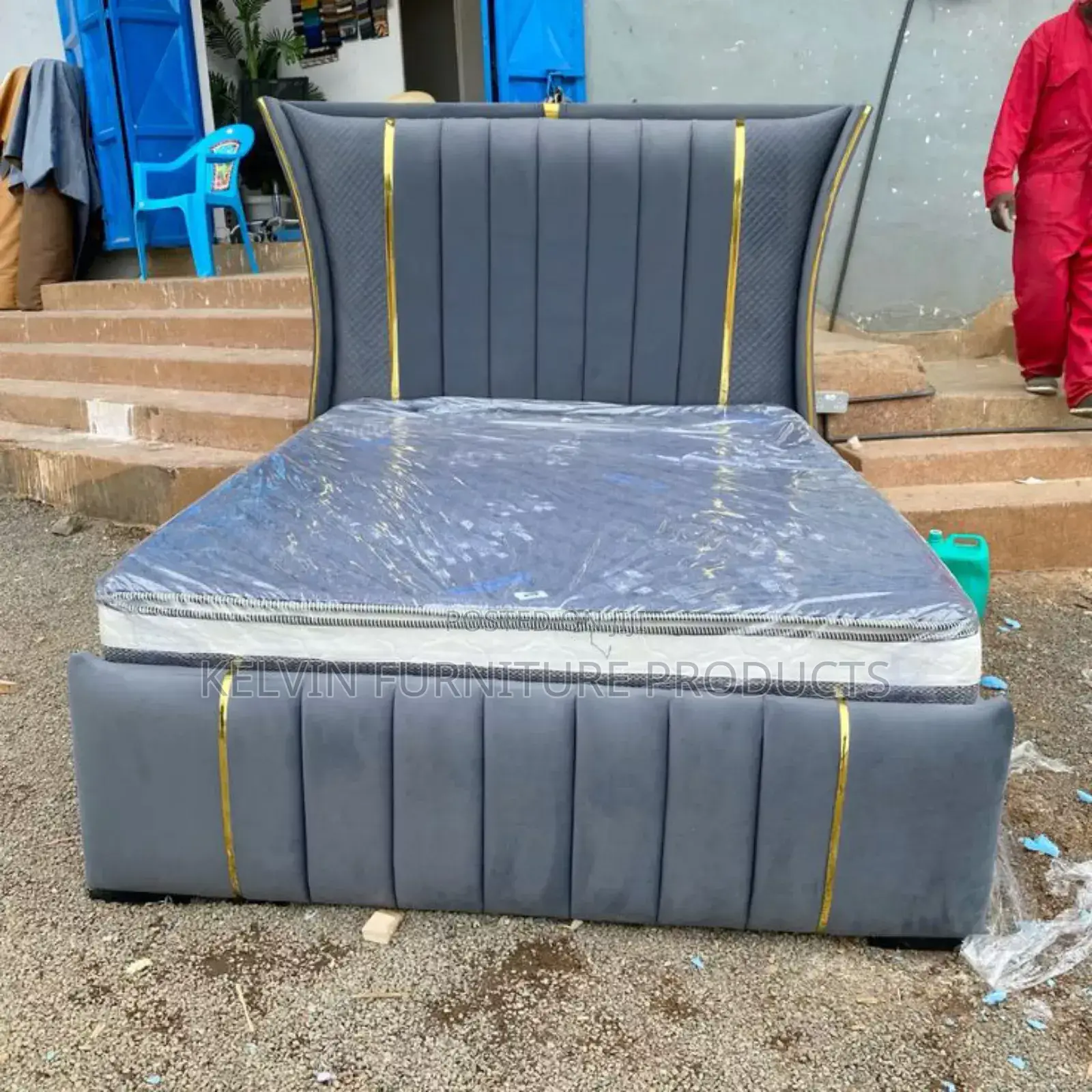 Double Bed With Mattress