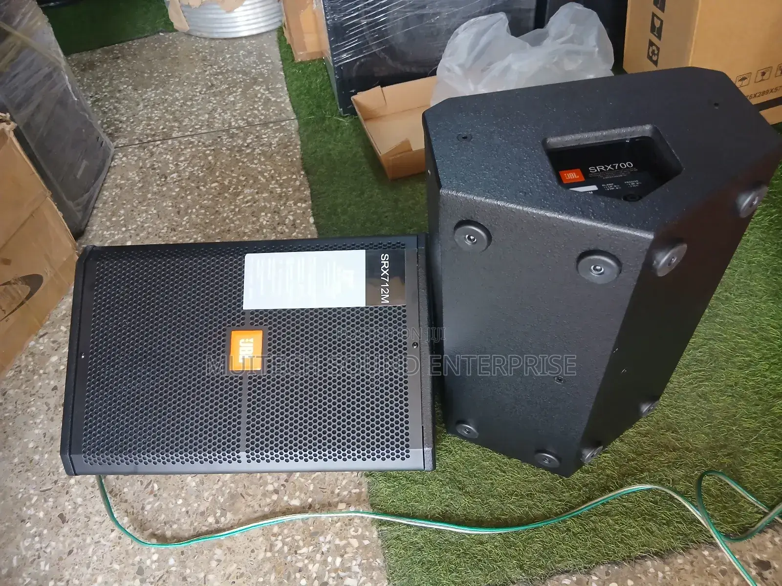 Passive Monitor 12 Inches