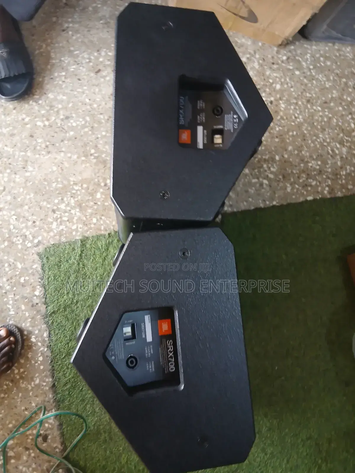 Passive Monitor 12 Inches