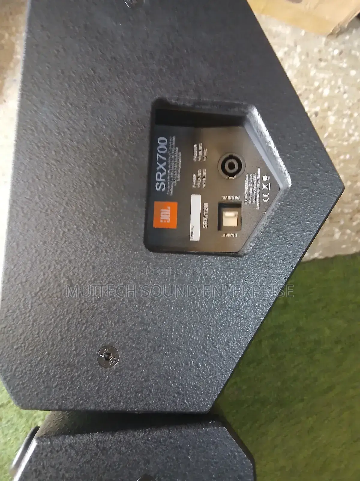 Passive Monitor 12 Inches