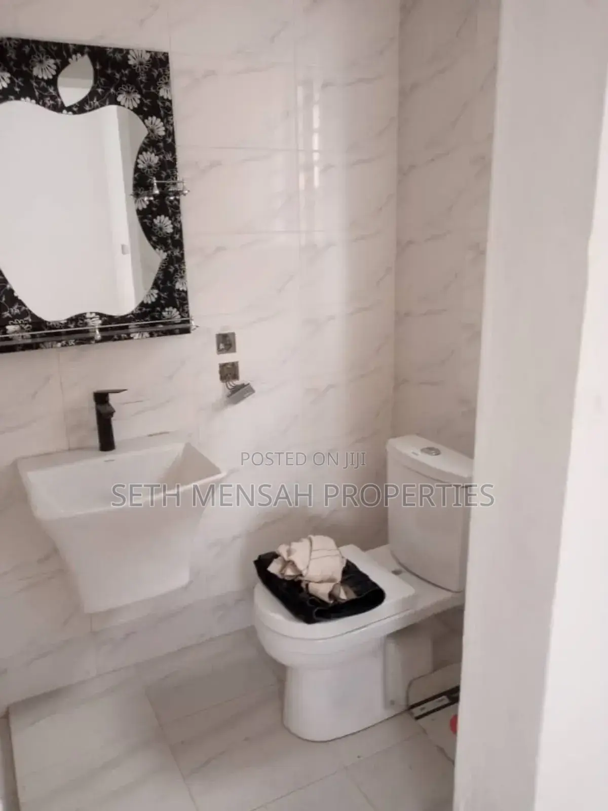2bdrm House in Achimota for sale