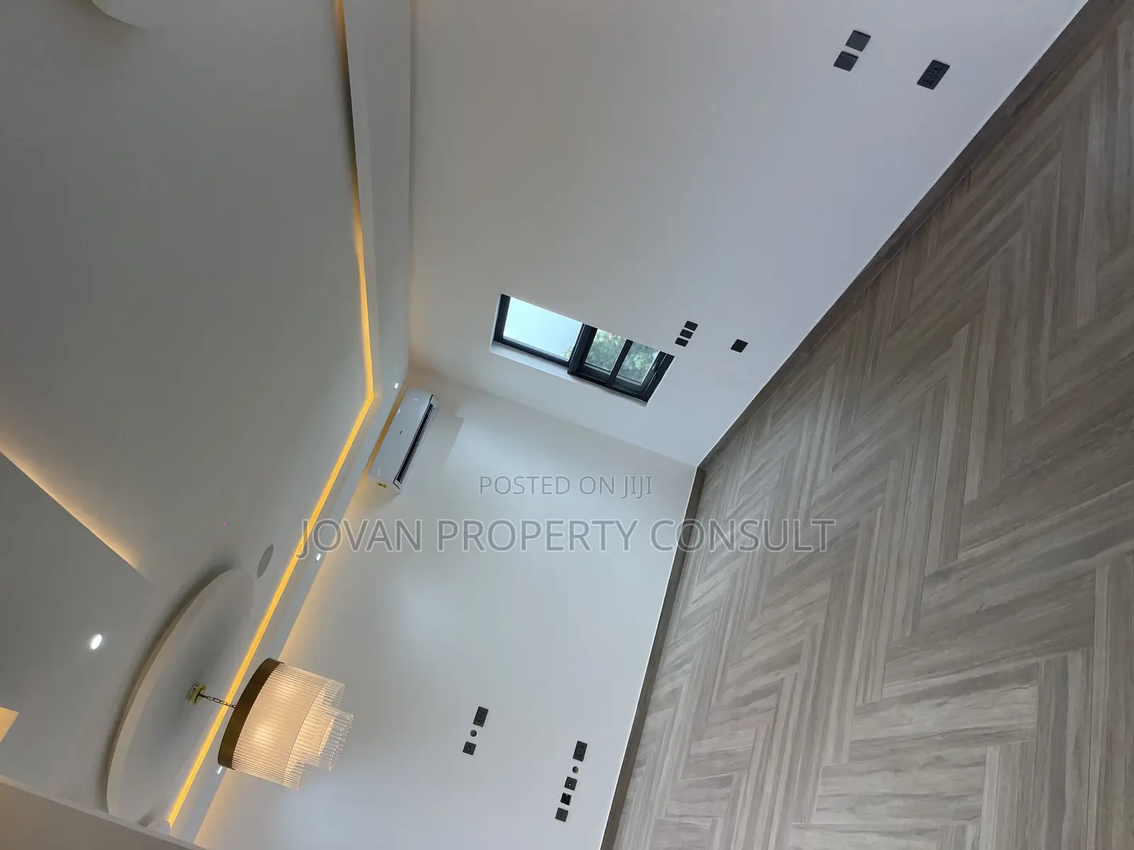 4bdrm Mansion in East Legon for sale