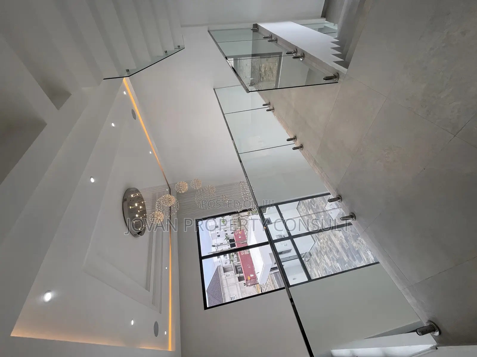 4bdrm Mansion in East Legon for sale