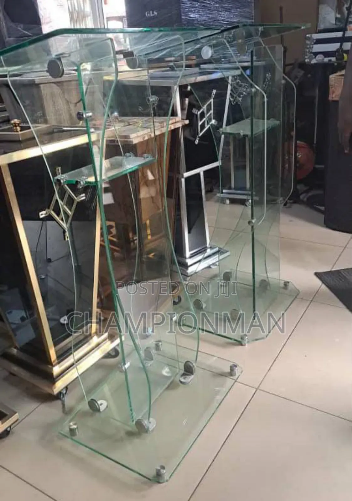 Pulpit Glass Plain