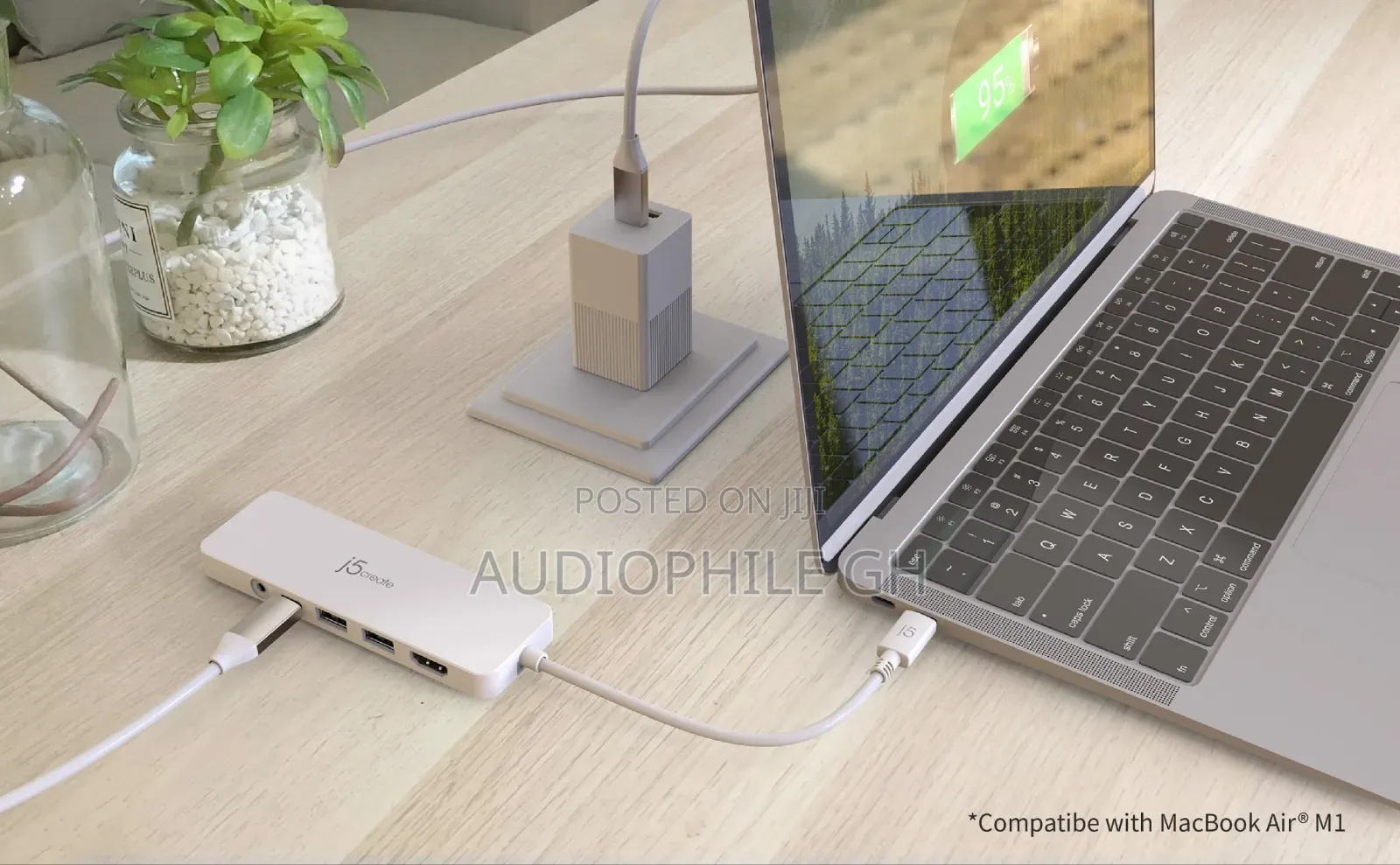 J5create Usb-C Multi-Port Hub With Power Delivery
