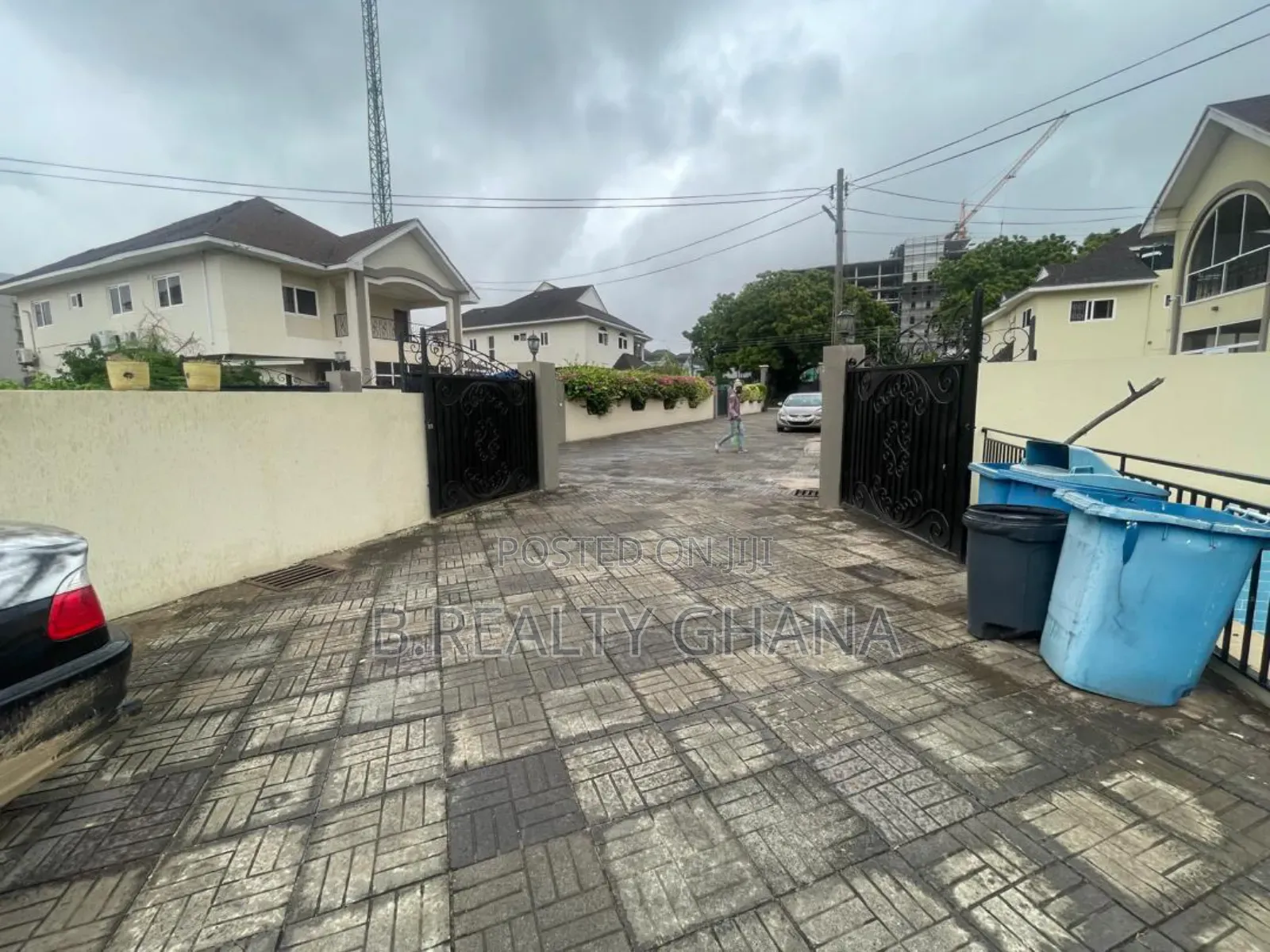 4bdrm House in Airport Residential for rent