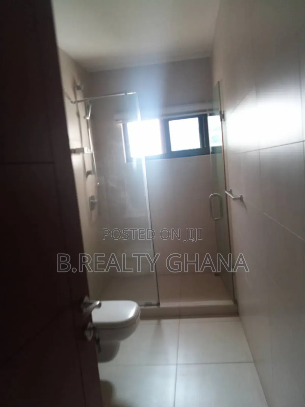5bdrm Townhouse / Terrace in Airport Residential Area for rent