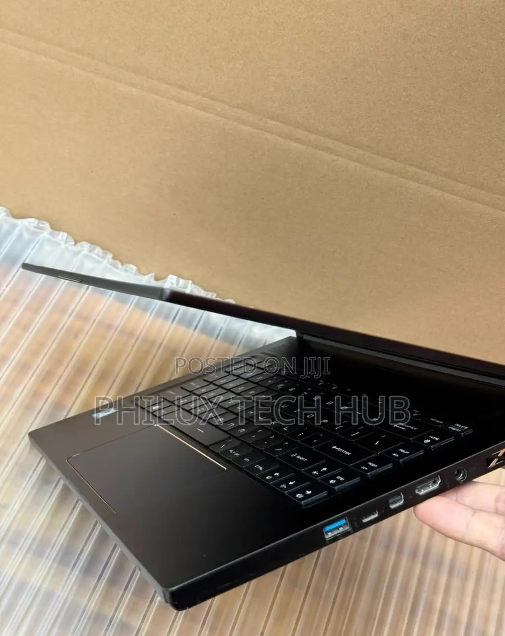 Laptop MSI GS65 Stealth Thin 8RE 16GB Intel Core I7 SSD 512GB