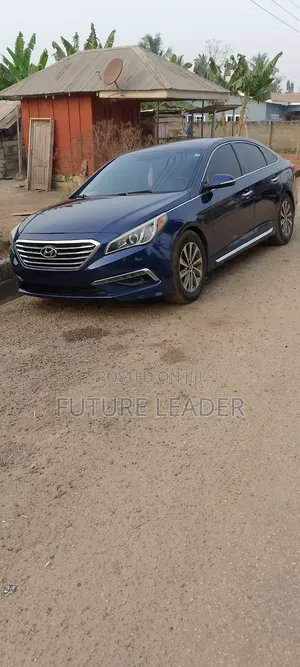Hyundai Sonata Limited Sedan FWD (2.4L 4cyl 6A) 2016 Blue