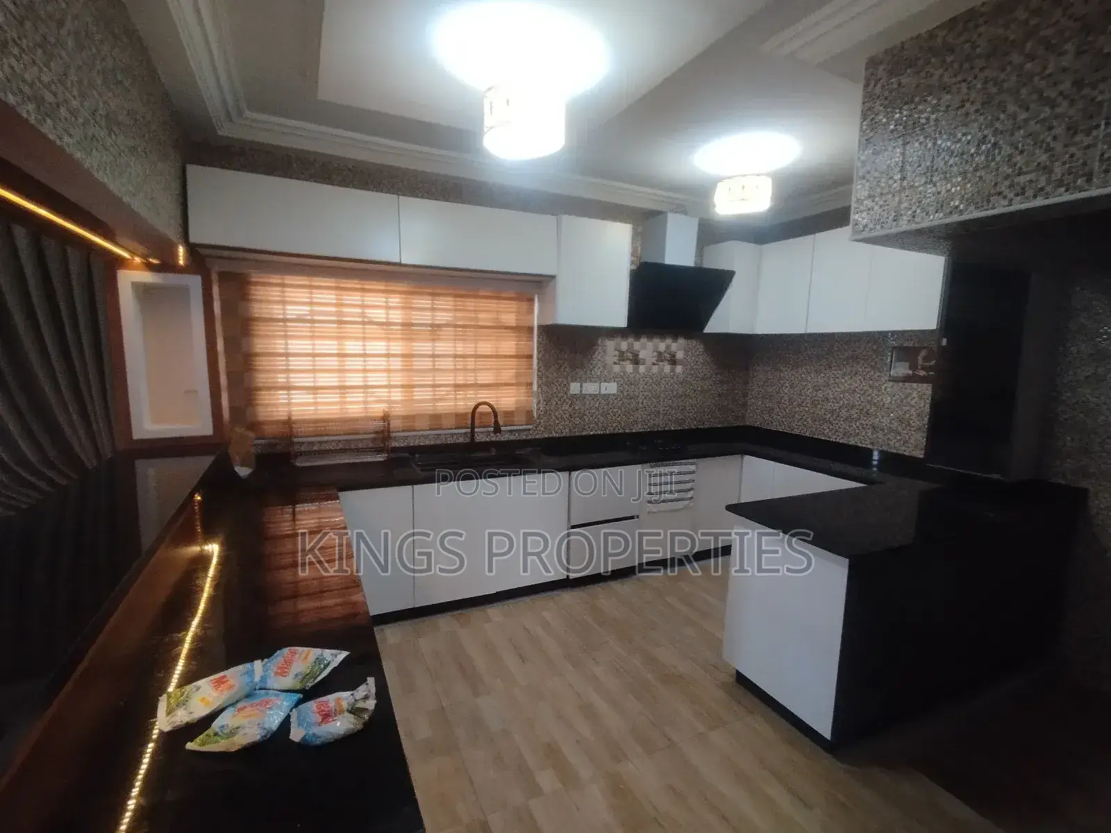 Furnished 4bdrm Apartment in Broadcasting, West Hills Mall Area