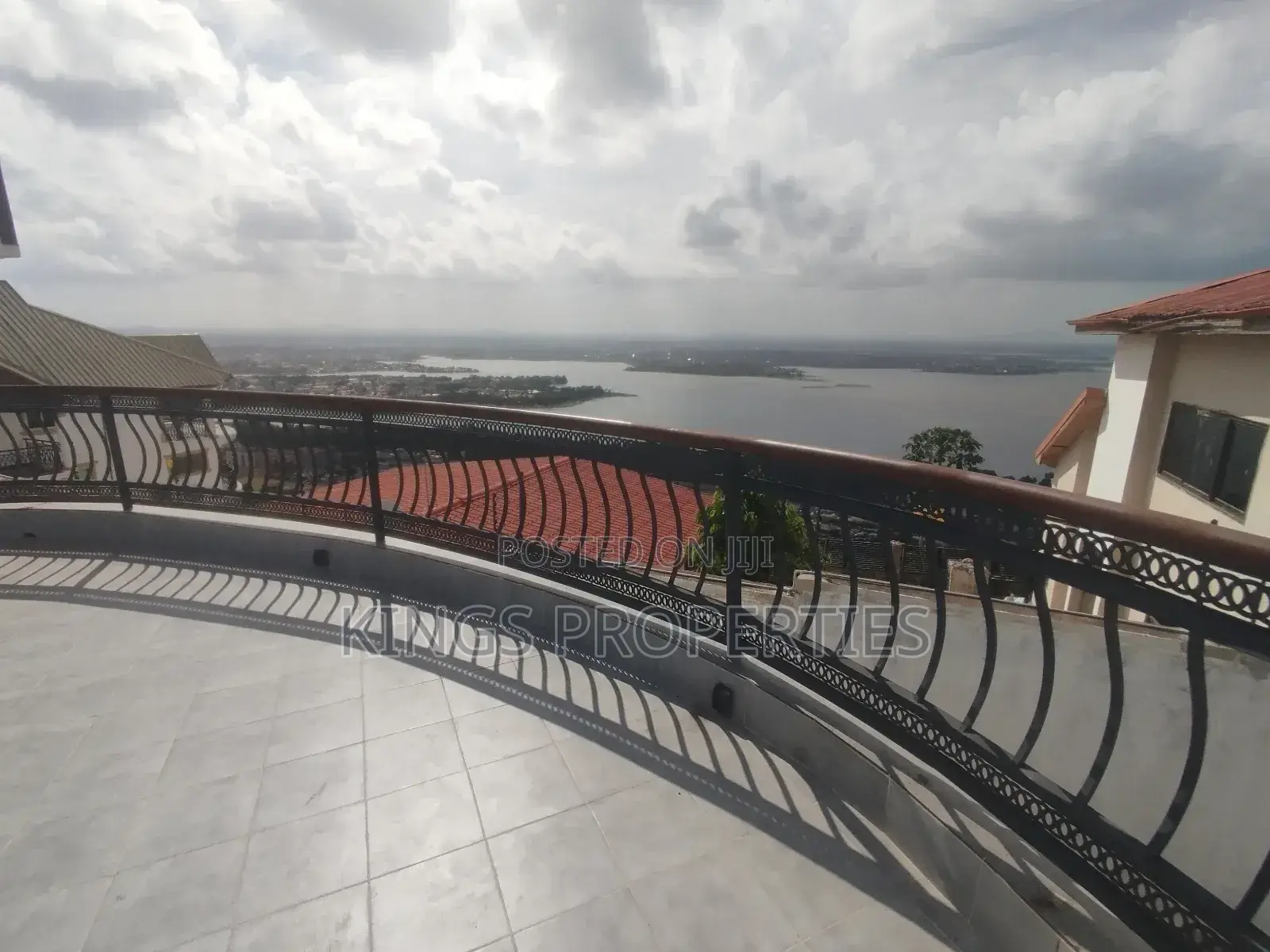 Furnished 4bdrm Apartment in Broadcasting, West Hills Mall Area