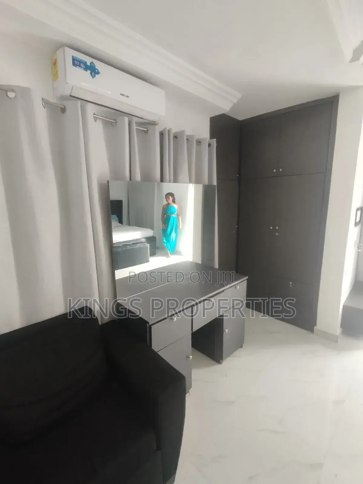 Furnished 4bdrm Apartment in Broadcasting, West Hills Mall Area