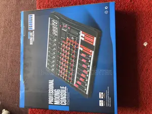 Yamaha 8 Channel Mixer