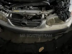 Toyota Corolla 2001 Frontcut