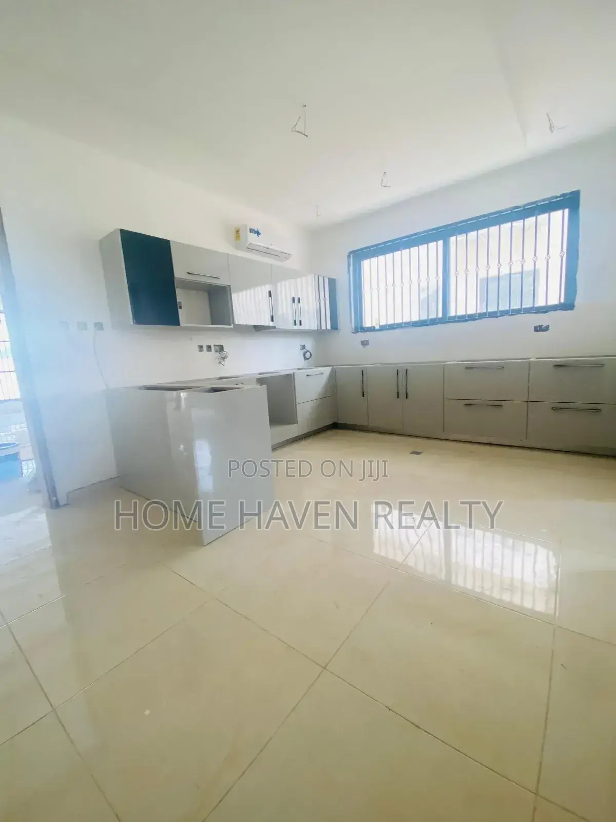 4bdrm House in Dzorwulu for rent
