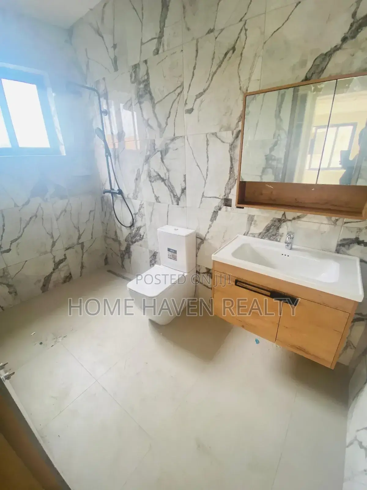 4bdrm House in Dzorwulu for rent
