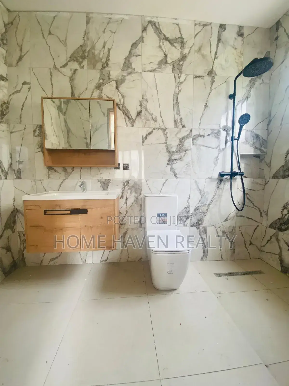 4bdrm House in Dzorwulu for rent