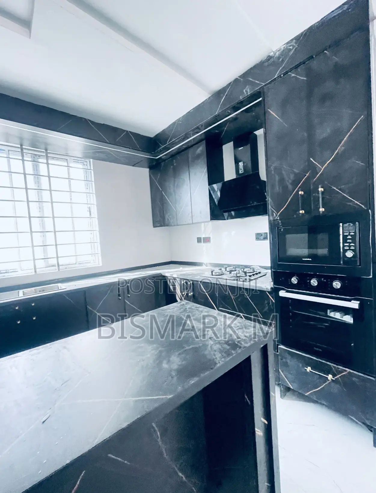 4bdrm House in Ashaley Botwe for sale