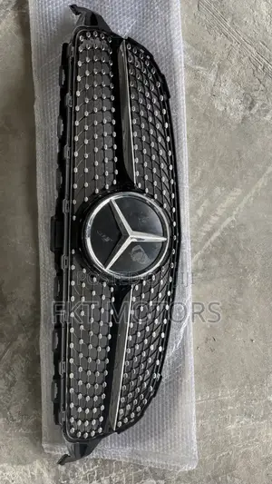 Mercedes Benz C300 W205 Front Grille2015,2016,2017,2018,2019