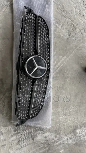 Mercedes Benz C300 W205 Front Grille2015,2016,2017,2018,2019