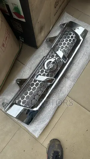 Nissan Hardbody Front Grille 2008,2009,2010,2011,2012