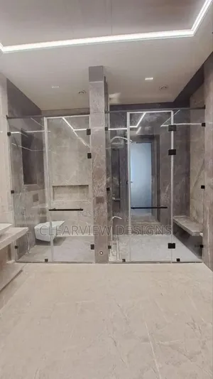 Durable Glass Shower Cubicle