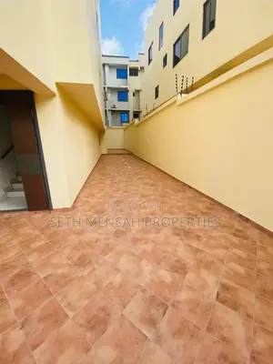 5bdrm House in Dzorwulu for sale