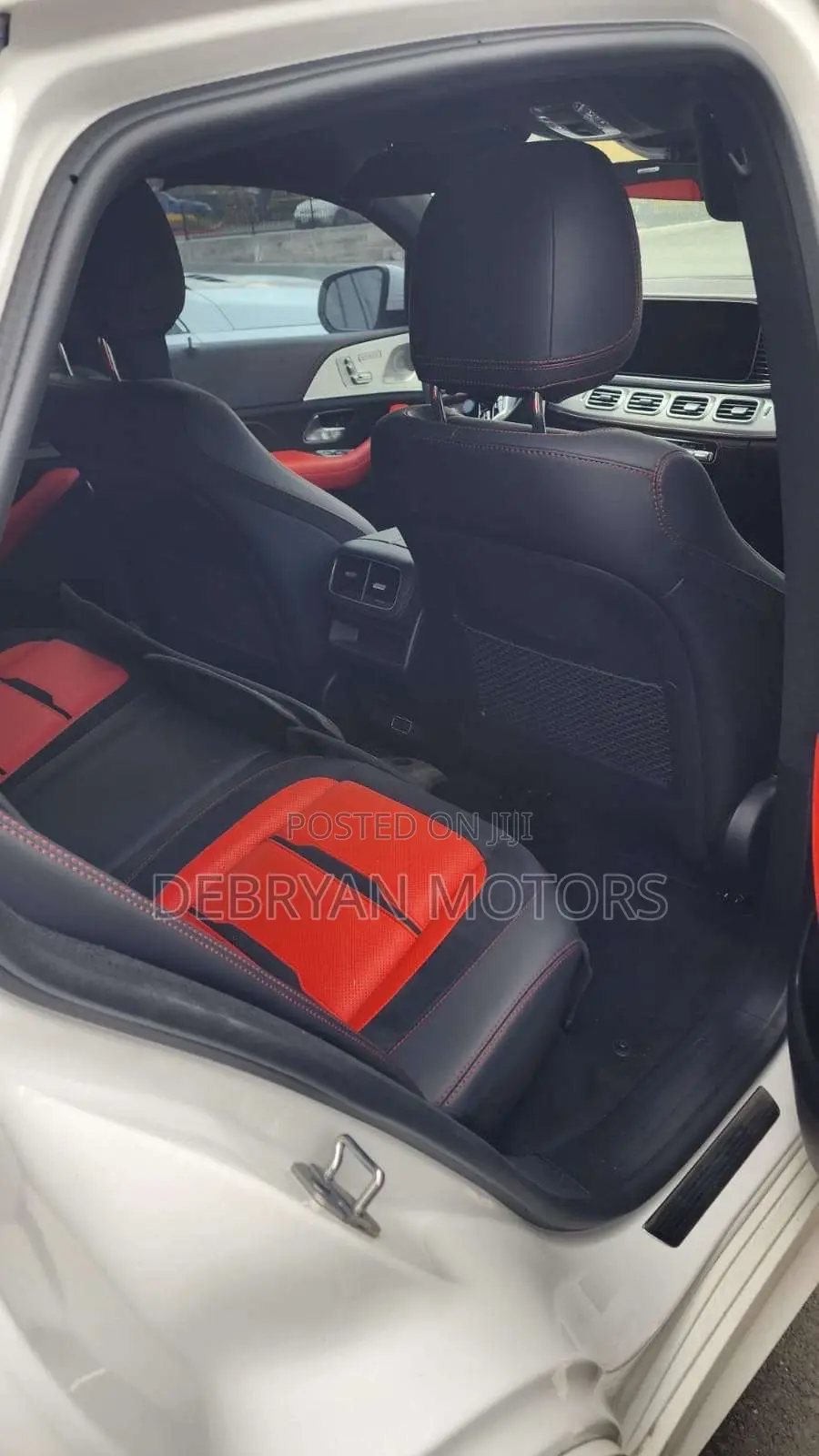 Mercedes-Benz GLE53 2024 White