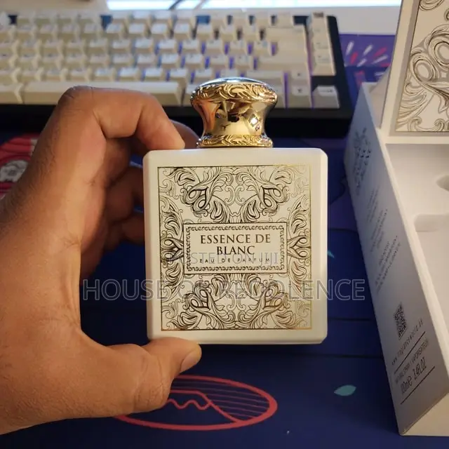 Essence De Blanc Edp