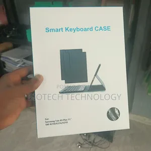 Photo - Samsung Galaxy Tab A9 Plus 11 " Smart Keyboard Case