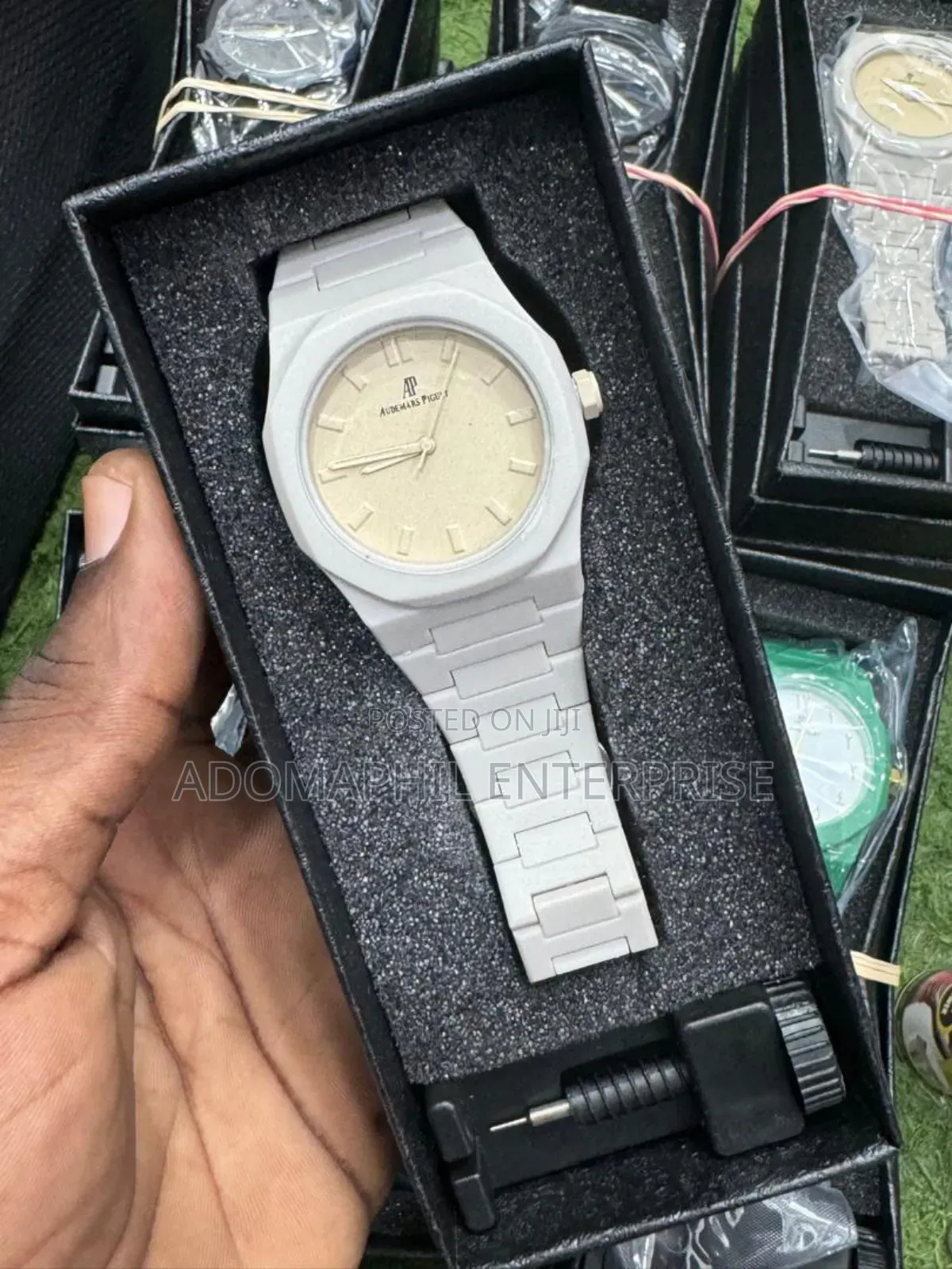 Ap Watch With Accessories