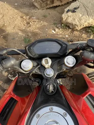 Honda CB 2020 Red