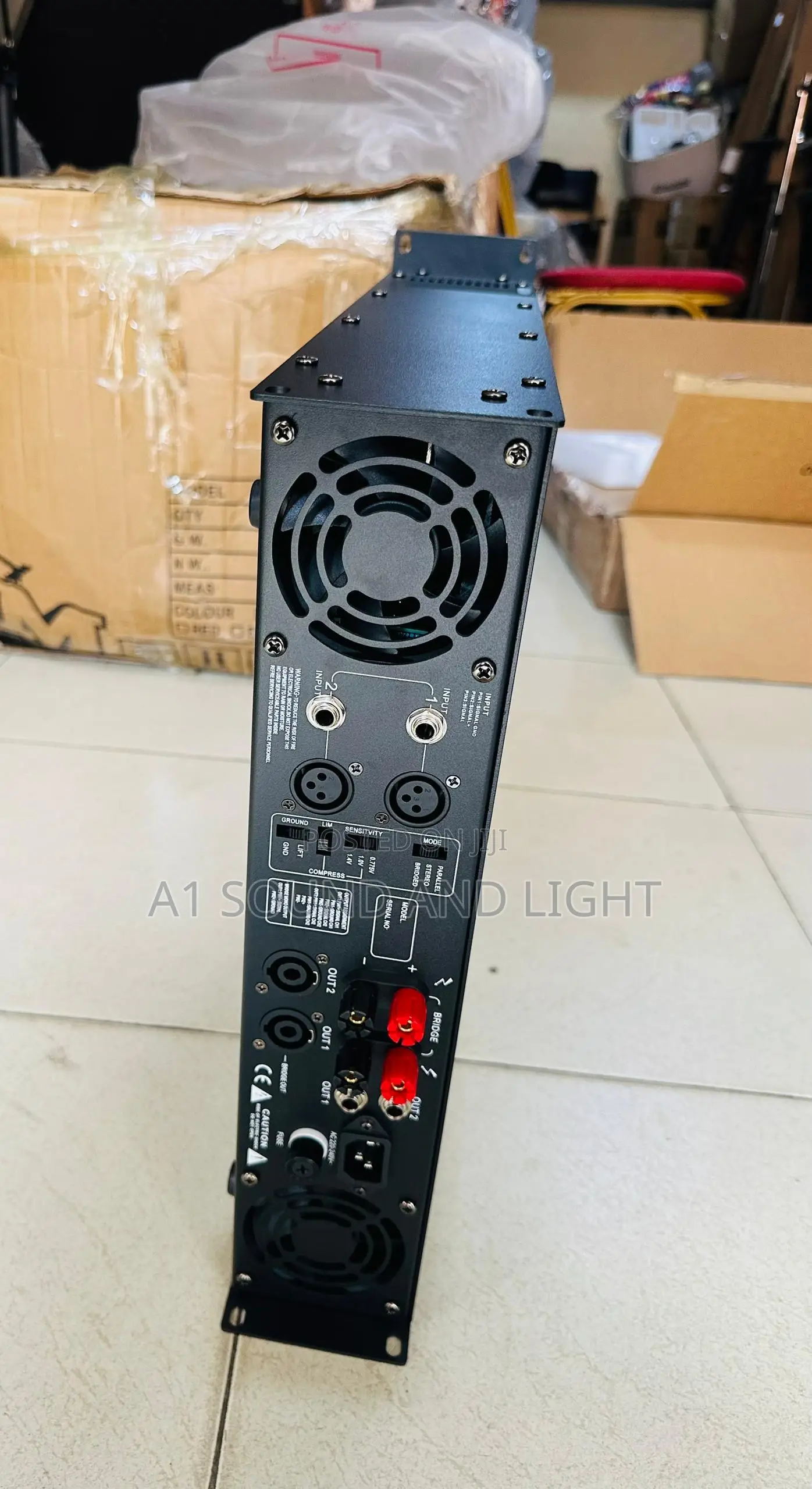 Max [Mx1000] 2-Channels Power Amplifier