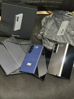 New Samsung Galaxy Z Fold6 256 GB Blue