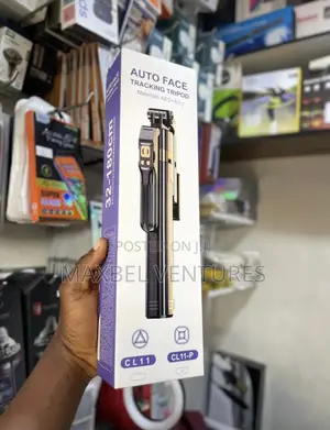 Photo - Face Tracking Tripod