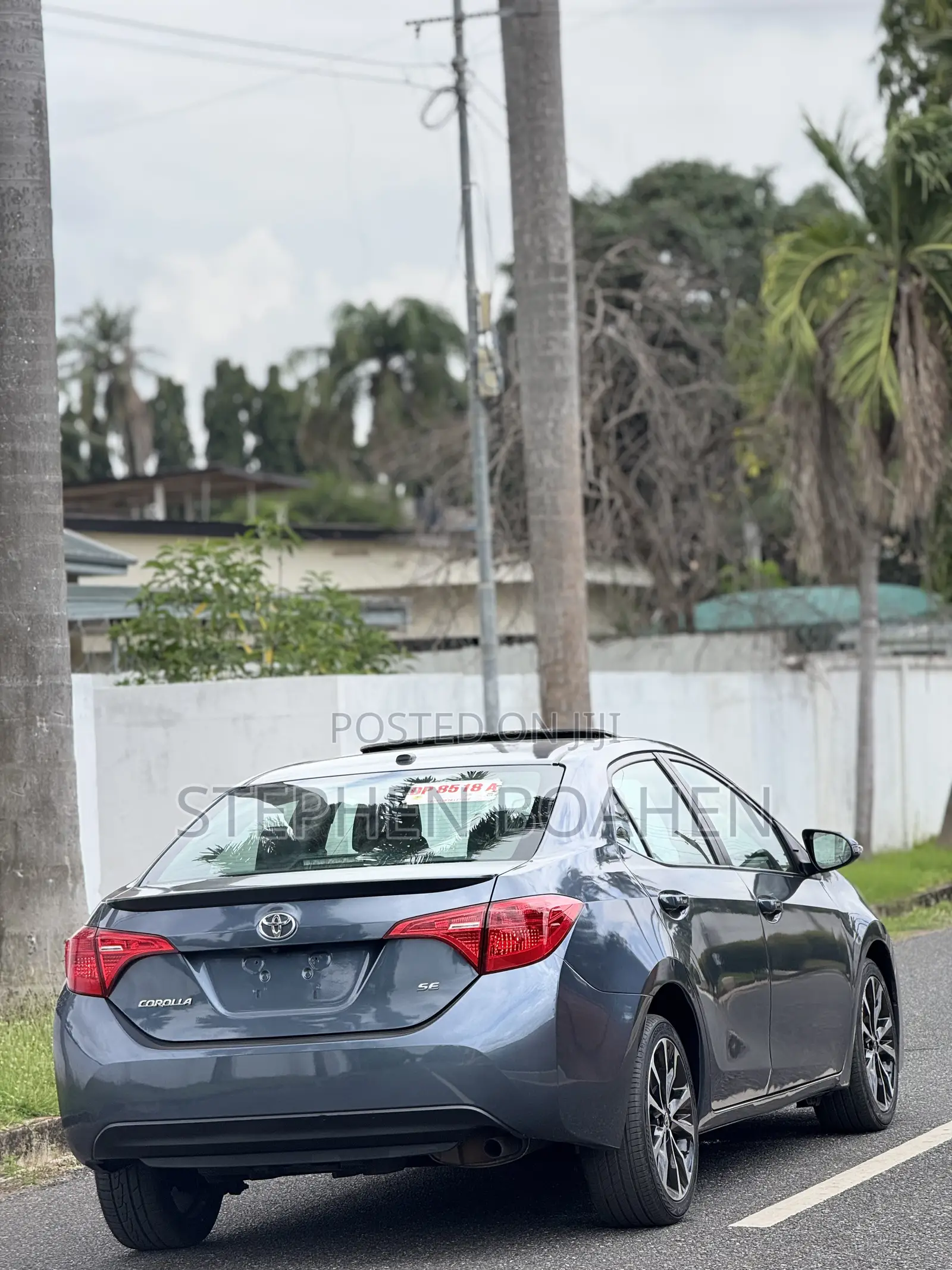 Toyota Corolla SE (1.8L 4cyl 2A) 2018 Gray