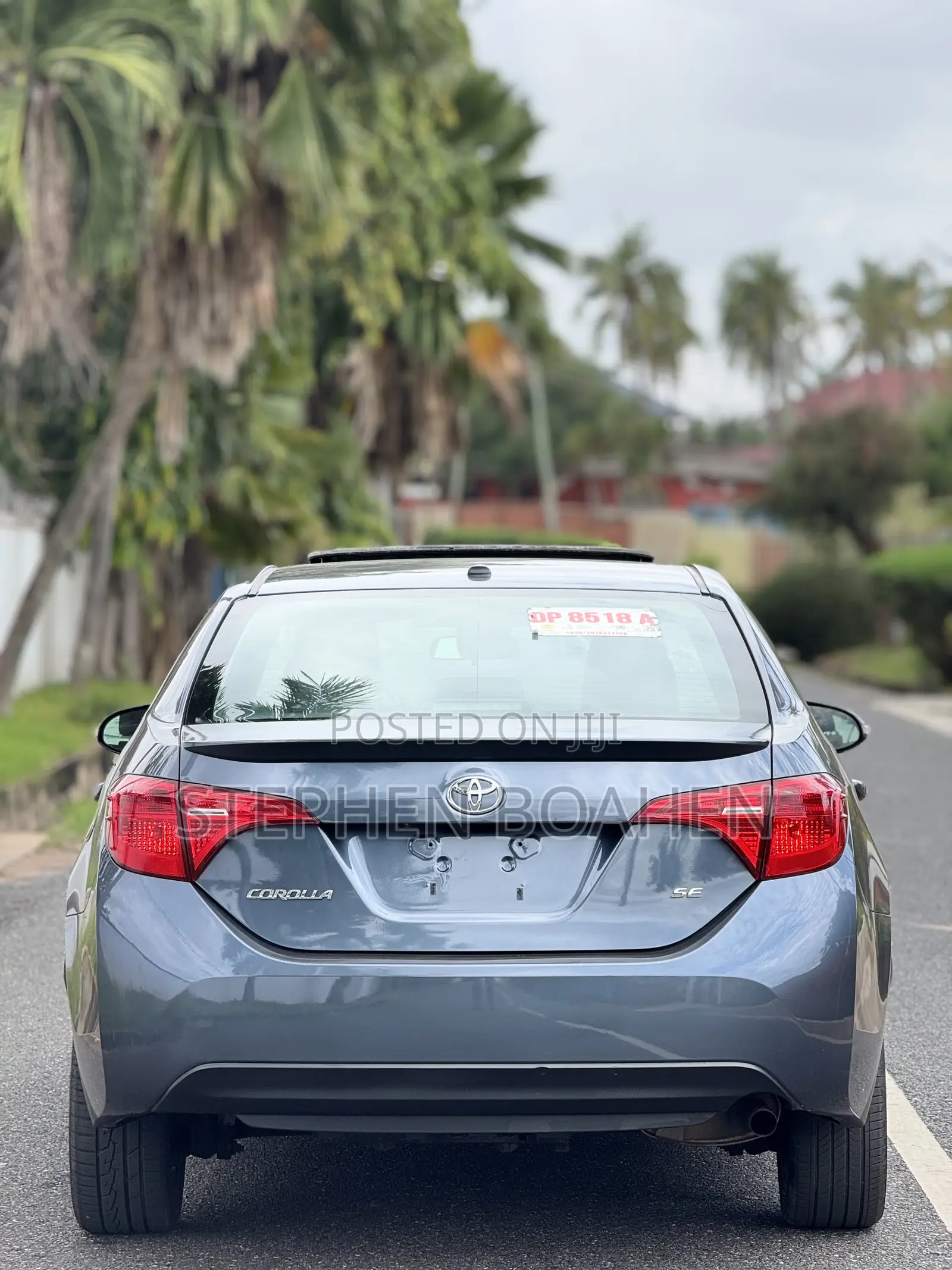 Toyota Corolla SE (1.8L 4cyl 2A) 2018 Gray